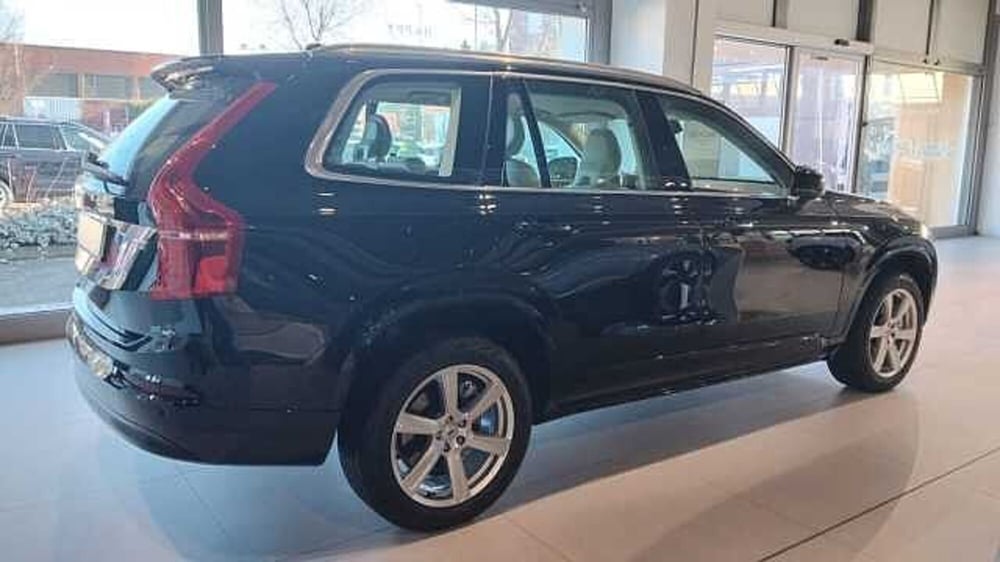 Volvo XC90 nuova a Milano (3)