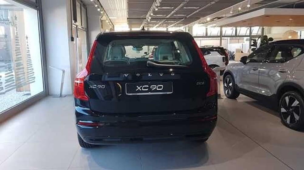 Volvo XC90 nuova a Milano (4)