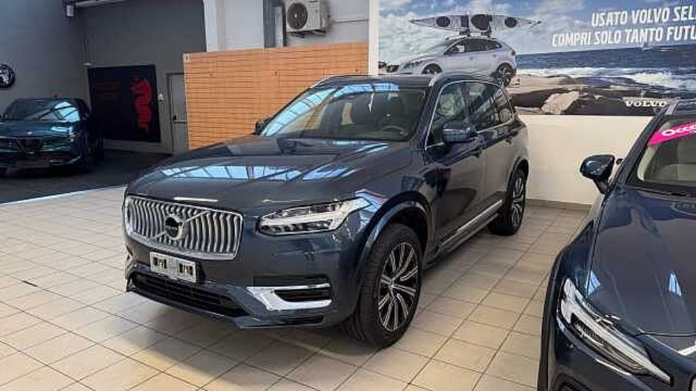 Volvo XC90 nuova a Milano