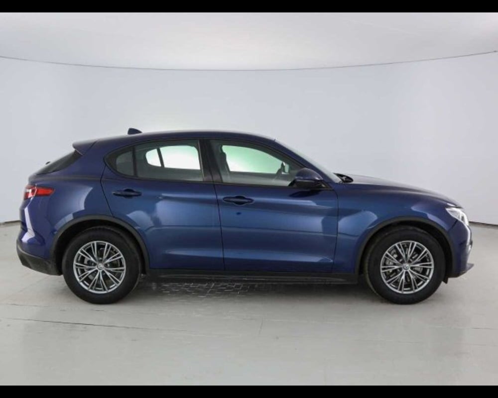 Alfa Romeo Stelvio usata a Bologna (7)