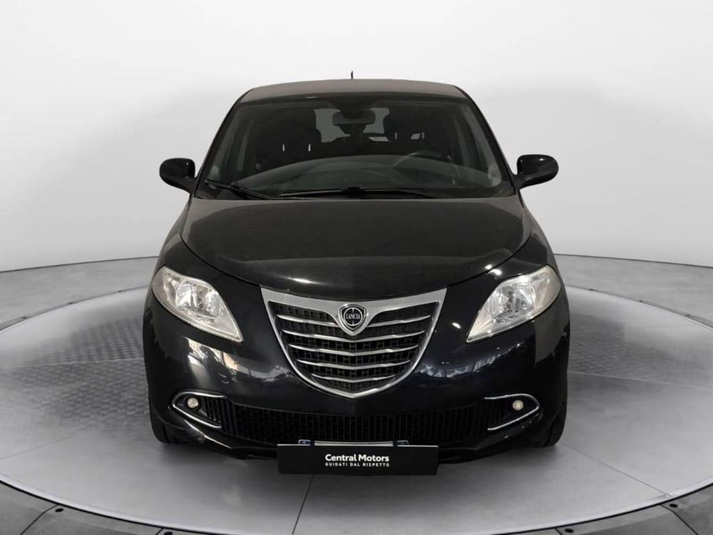 Lancia Ypsilon usata a Torino (2)