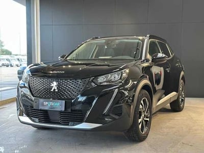 Peugeot 2008 PureTech 100 S&amp;S Allure  del 2022 usata a Venezia