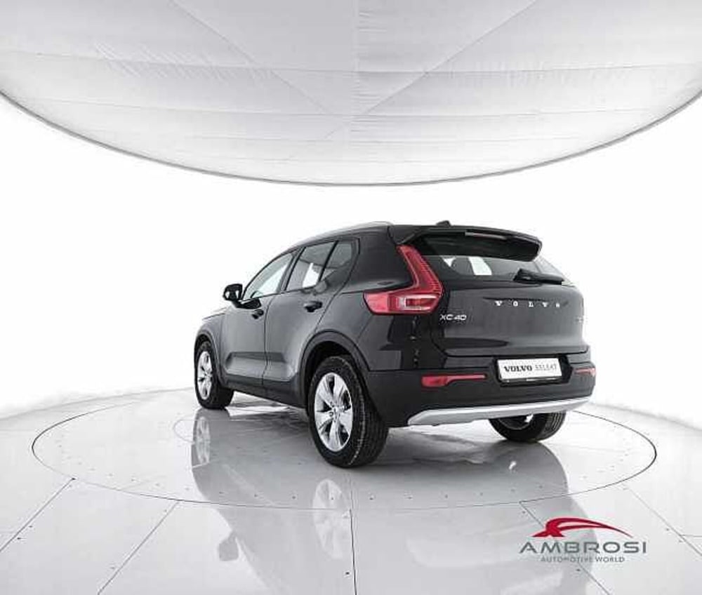 Volvo XC40 usata a Viterbo (4)