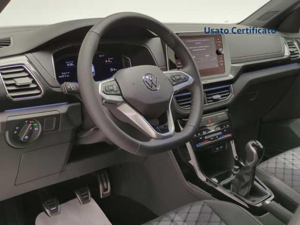 Volkswagen T-Cross nuova a Avellino (14)