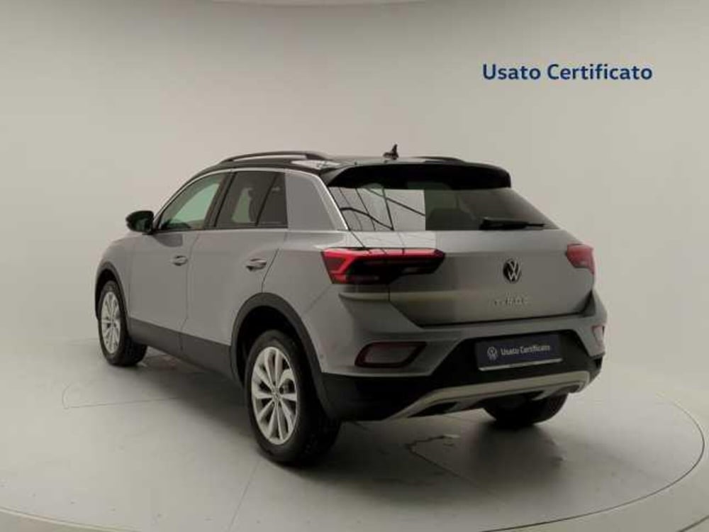 Volkswagen T-Roc nuova a Avellino (5)