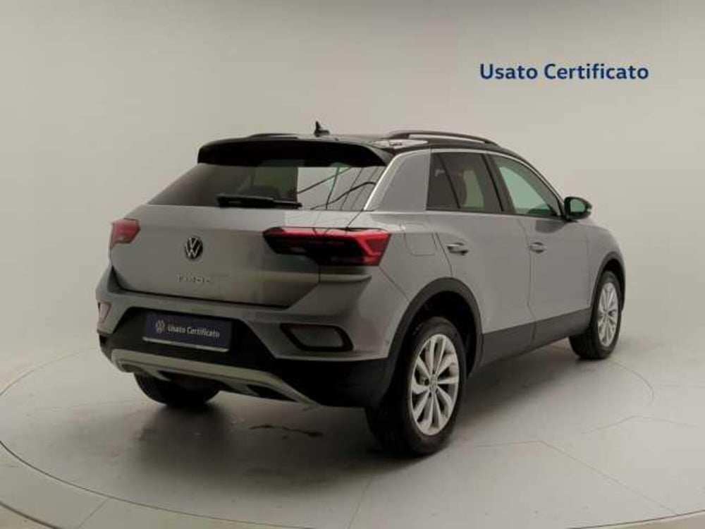 Volkswagen T-Roc nuova a Avellino (7)