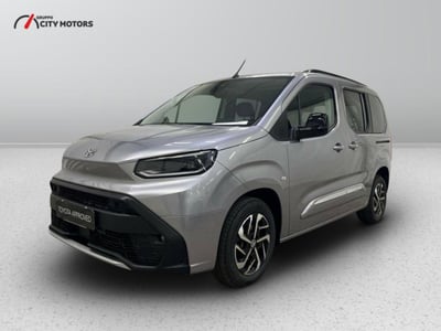 Toyota Proace City Verso City Verso 1.2P 110cv S&amp;S L1 D Executive nuova a Monza