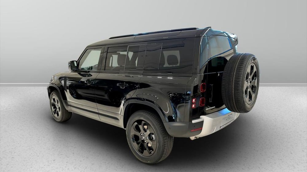 Land Rover Defender nuova a Varese (3)