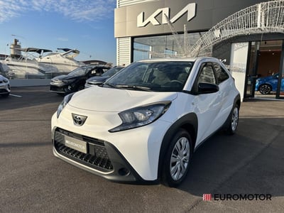 Toyota Aygo X 1.0 Trend Air 72cv s-cvt del 2023 usata a Modugno