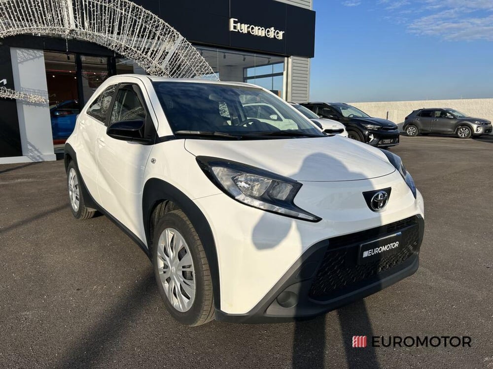 Toyota Aygo X usata a Bari (3)