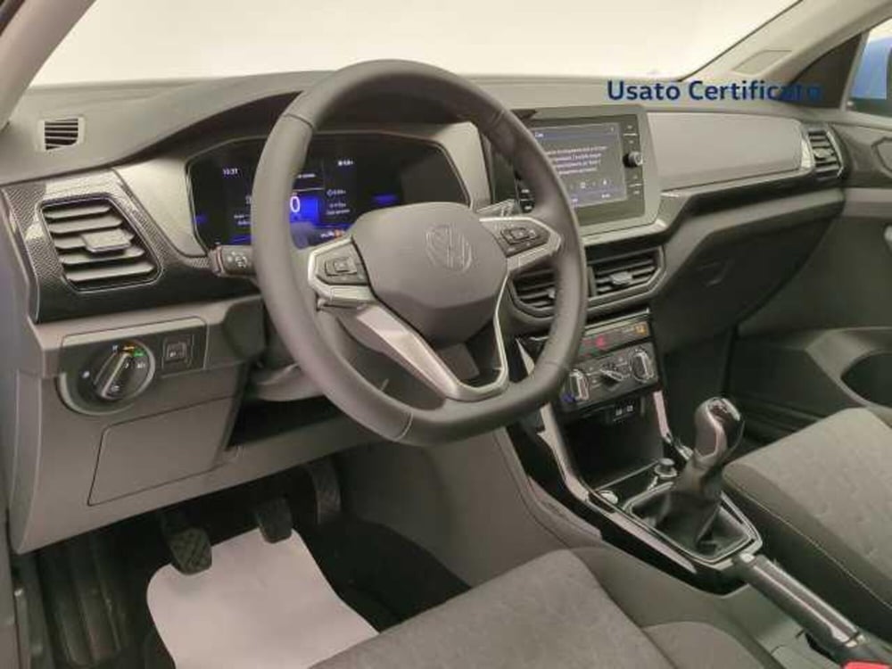 Volkswagen T-Cross nuova a Avellino (14)