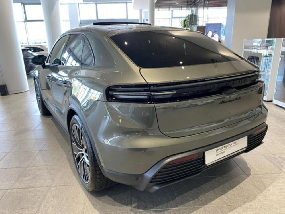 Porsche Macan nuova a Livorno (6)