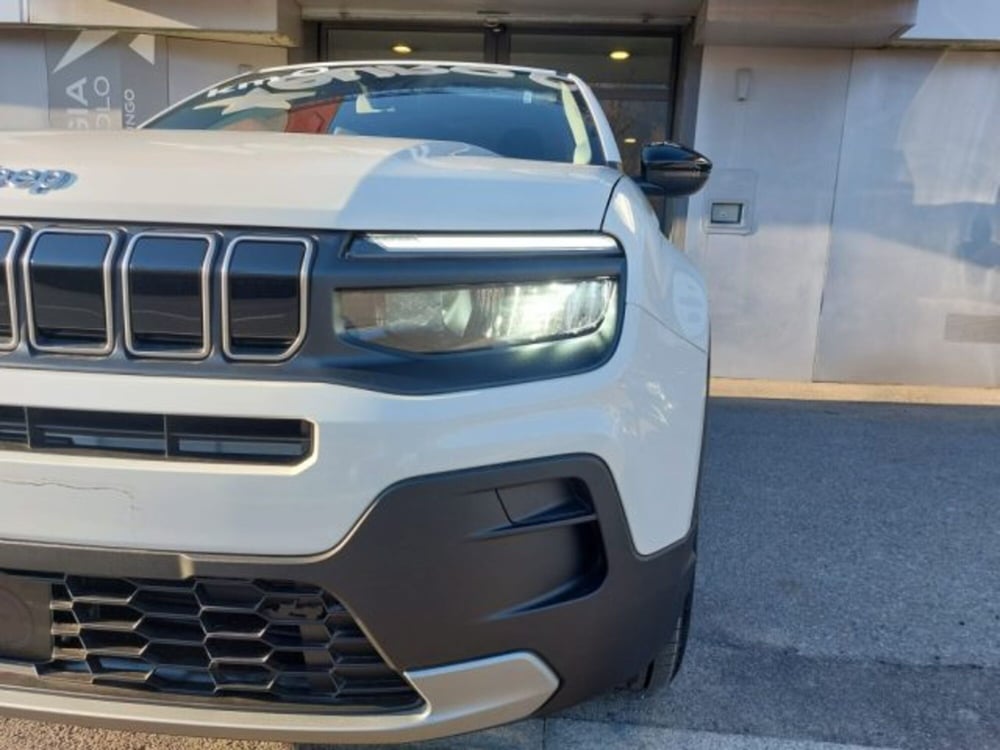 Jeep Avenger nuova a Brescia (14)