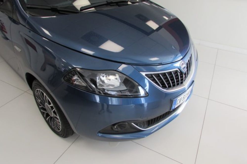 Lancia Ypsilon usata a Milano (16)