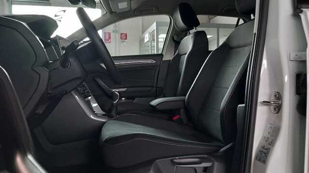 Volkswagen T-Roc nuova a Barletta-Andria-Trani (6)