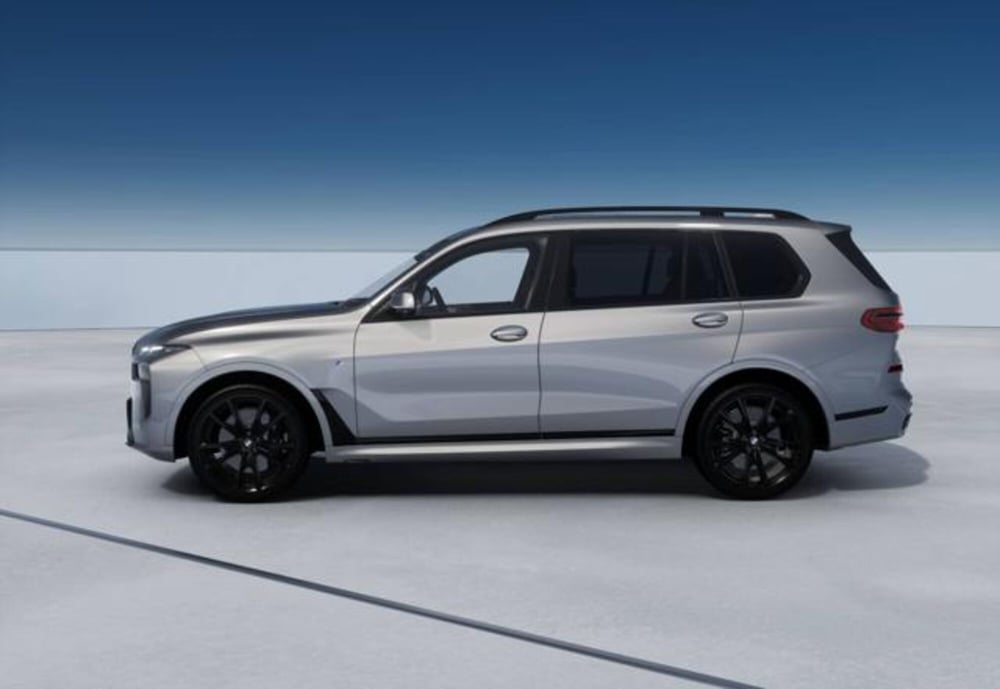 BMW X7 nuova a Modena (4)