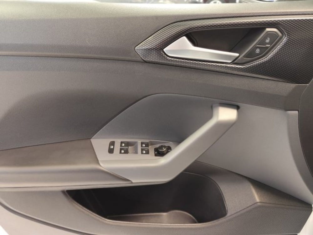 Volkswagen T-Cross usata a Torino (13)