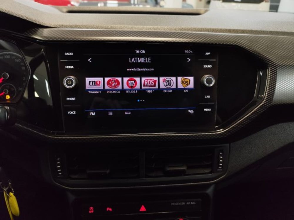 Volkswagen T-Cross usata a Torino (20)
