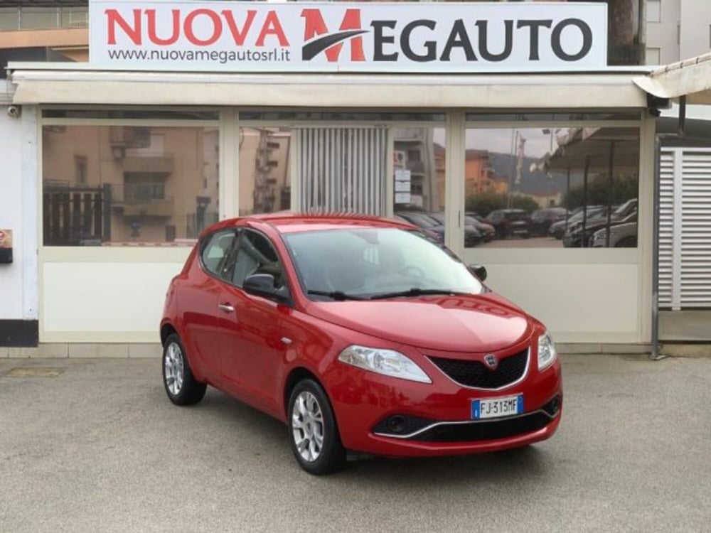 Lancia Ypsilon usata a Trapani