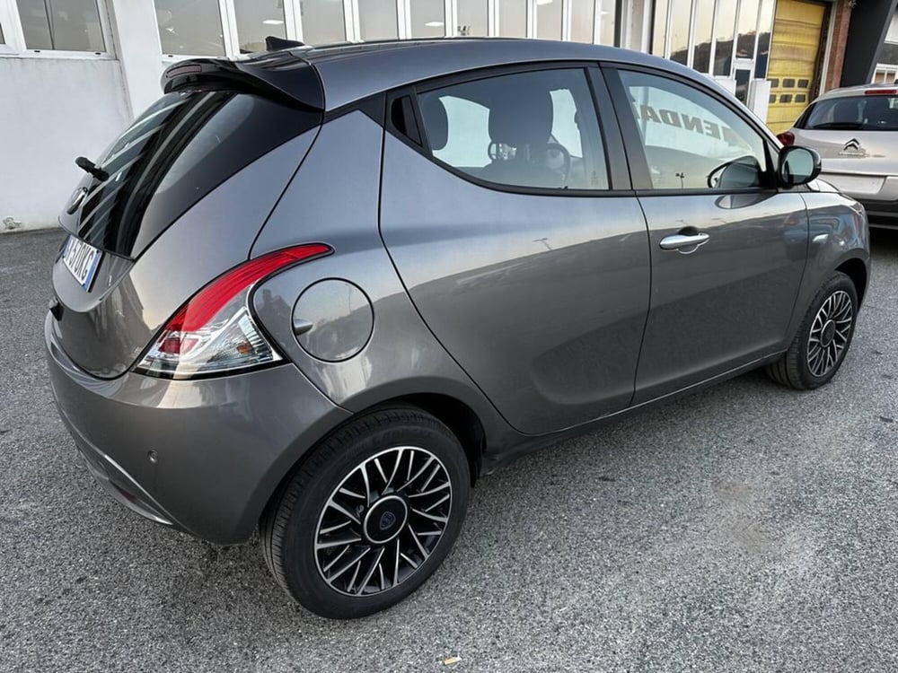 Lancia Ypsilon usata a Torino (3)