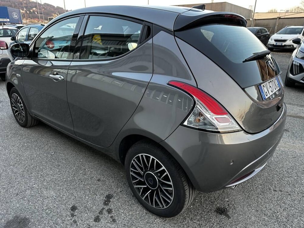 Lancia Ypsilon usata a Torino (4)