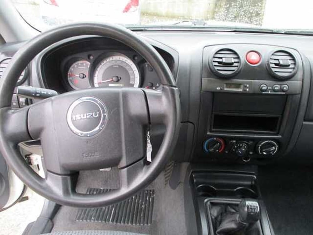 Isuzu D-Max Pick-up usata a Roma (8)