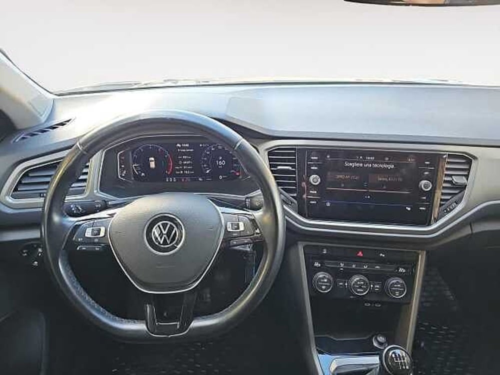 Volkswagen T-Roc usata a Lecco (9)