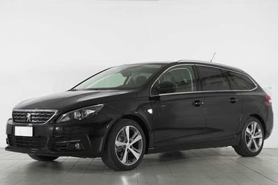 Peugeot 308 SW 1.2 puretech t Allure s&amp;s 130cv MY21 del 2020 usata a Barni