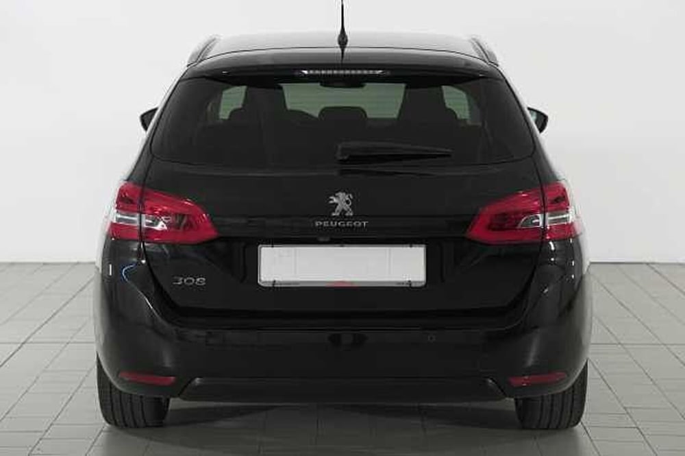 Peugeot 308 SW usata a Como (2)