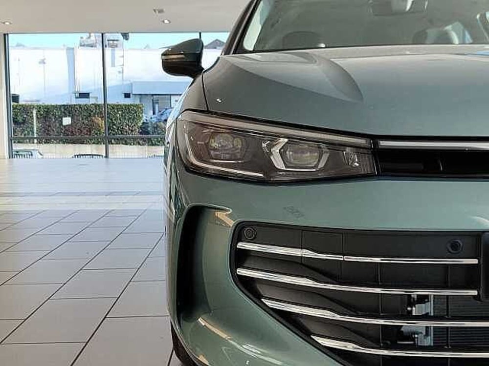 Volkswagen Passat nuova a Como (7)