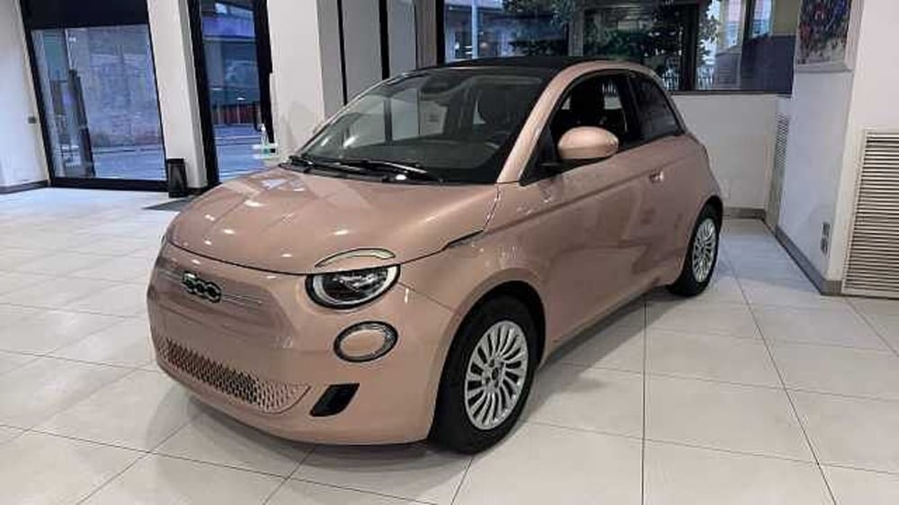 Fiat 500e Cabrio nuova a Milano