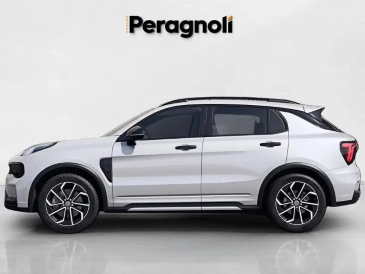 Lynk & Co 01 nuova a Firenze (8)