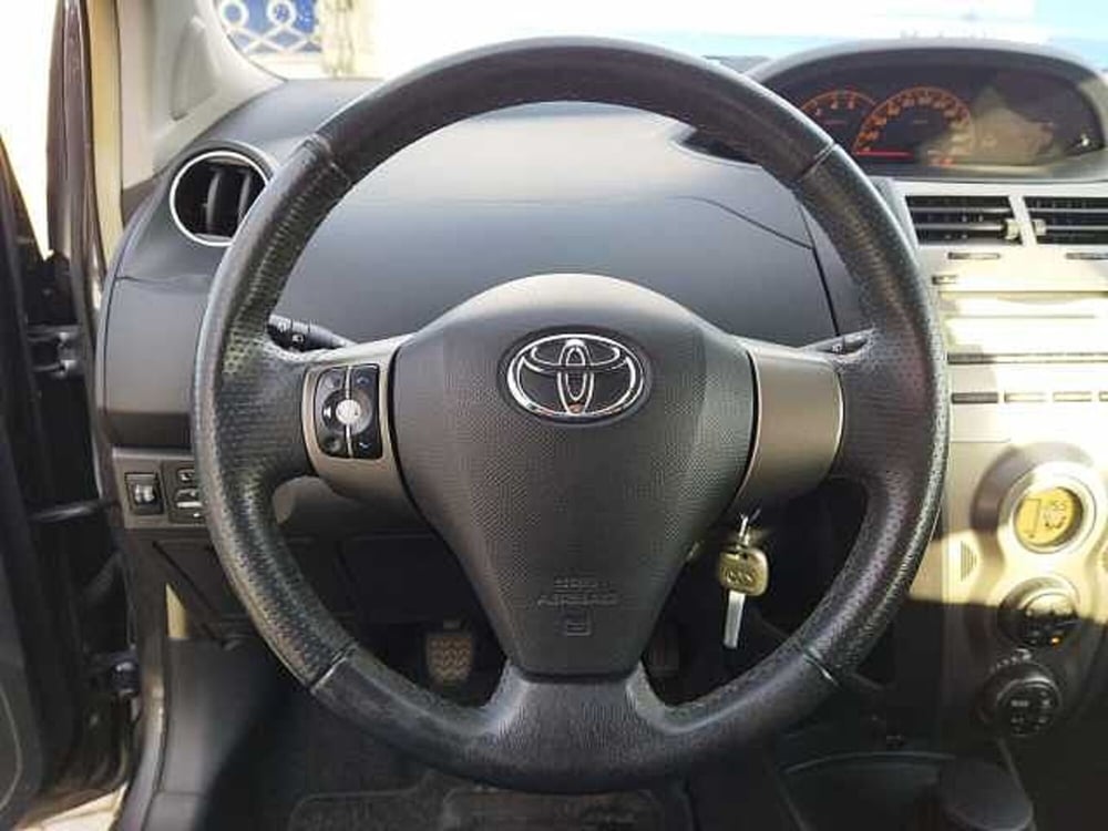 Toyota Yaris usata a Torino (15)