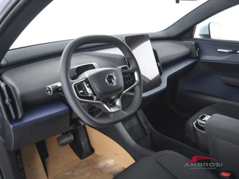 Volvo EX30 nuova a Perugia (2)
