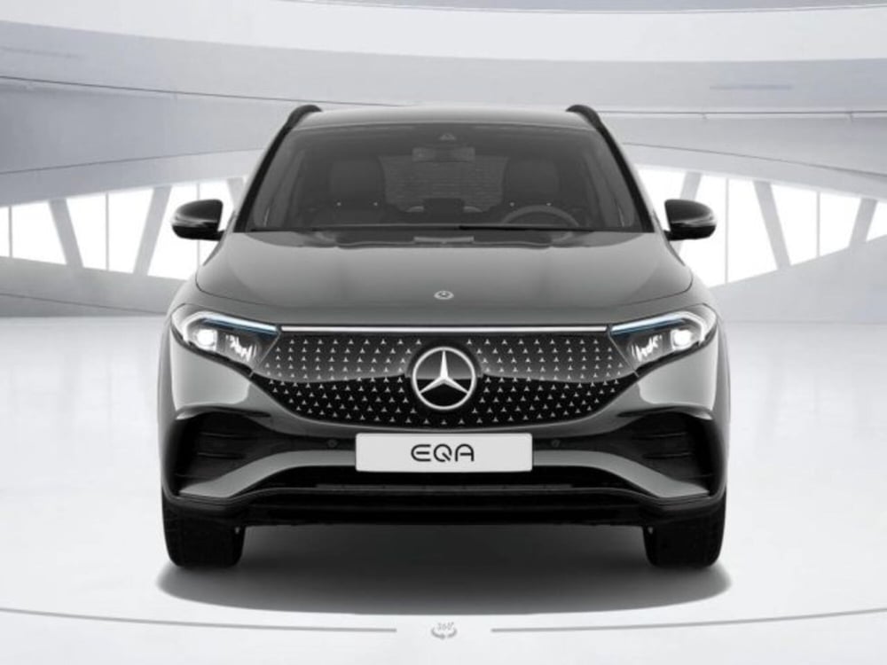 Mercedes-Benz EQA nuova a Verona (3)