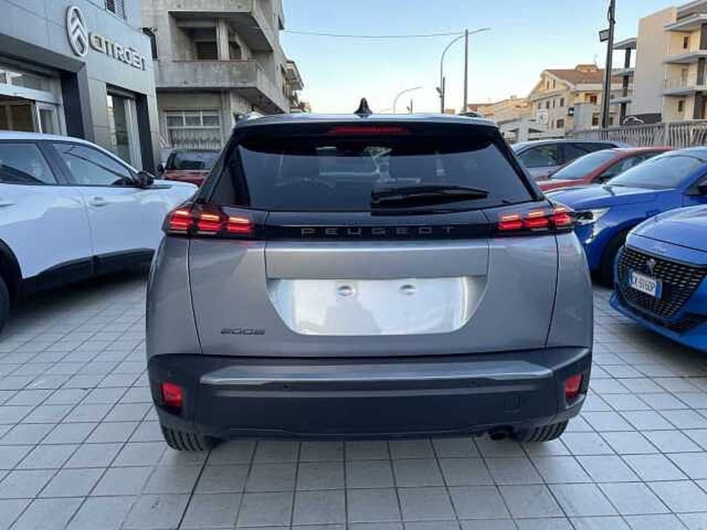 Peugeot 2008 nuova a Vibo Valentia (6)