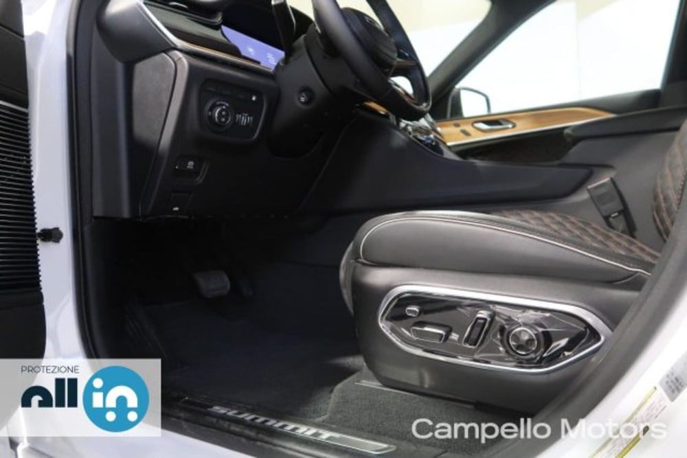 Jeep Grand Cherokee nuova a Venezia (17)