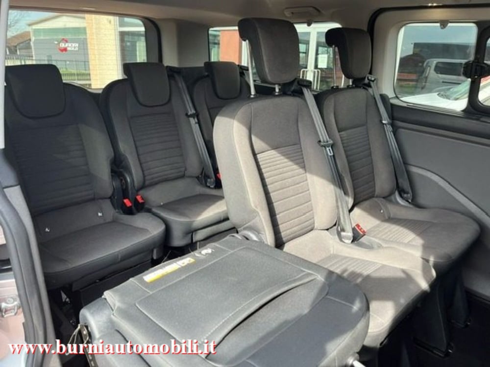 Ford Tourneo Custom usata a Milano (13)