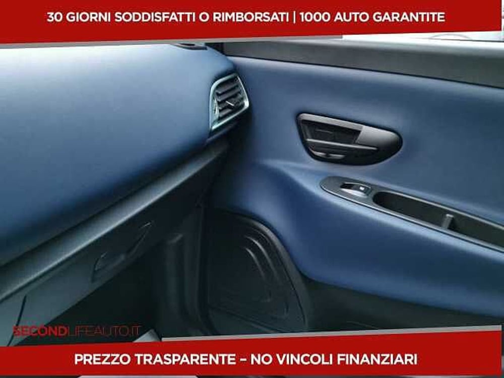 Lancia Ypsilon nuova a Chieti (13)