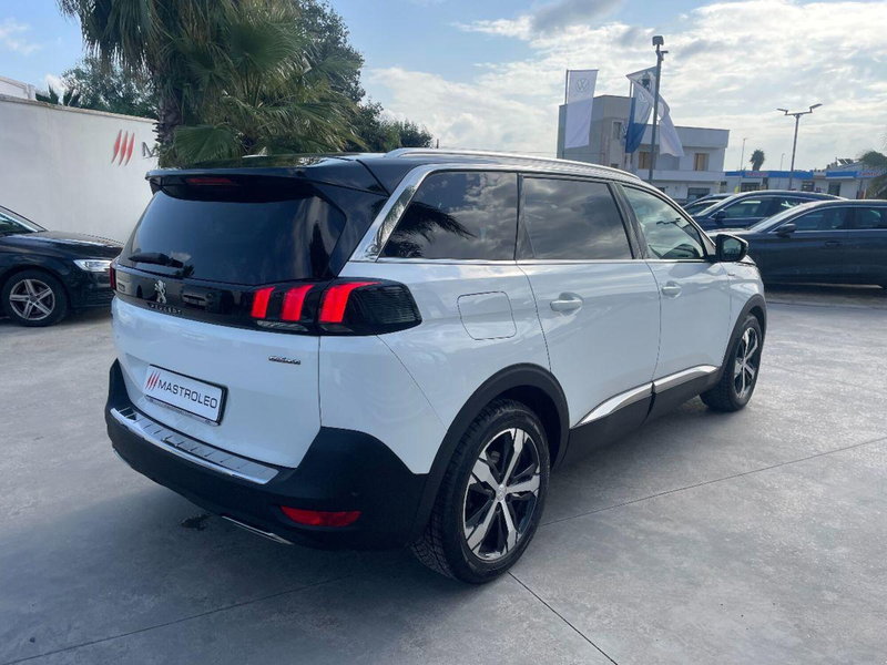 Peugeot 5008 usata a Lecce (12)