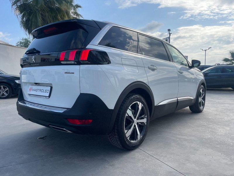 Peugeot 5008 usata a Lecce (13)
