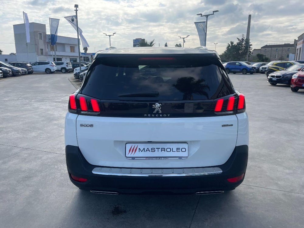 Peugeot 5008 usata a Lecce (13)