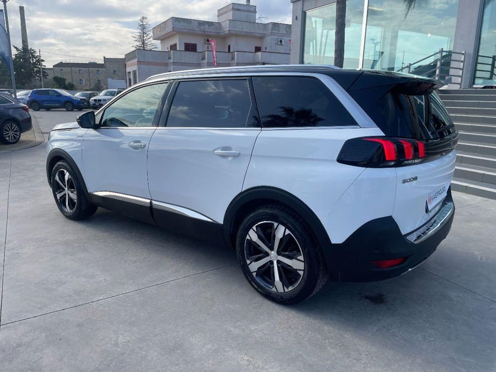 Peugeot 5008 usata a Lecce (15)