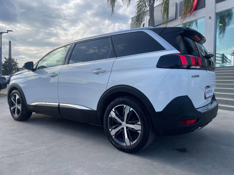 Peugeot 5008 usata a Lecce (17)