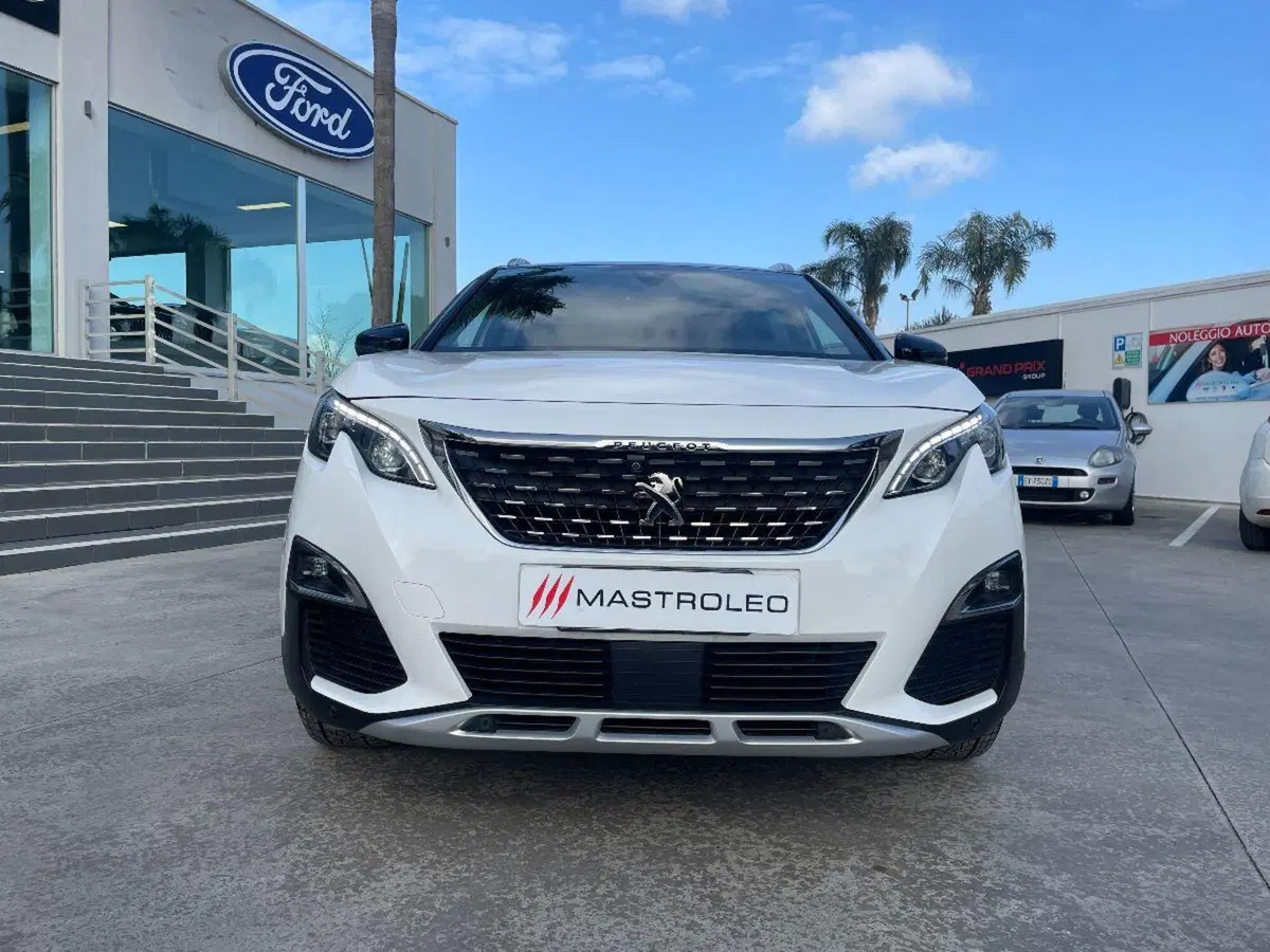Peugeot 5008 usata a Lecce (7)