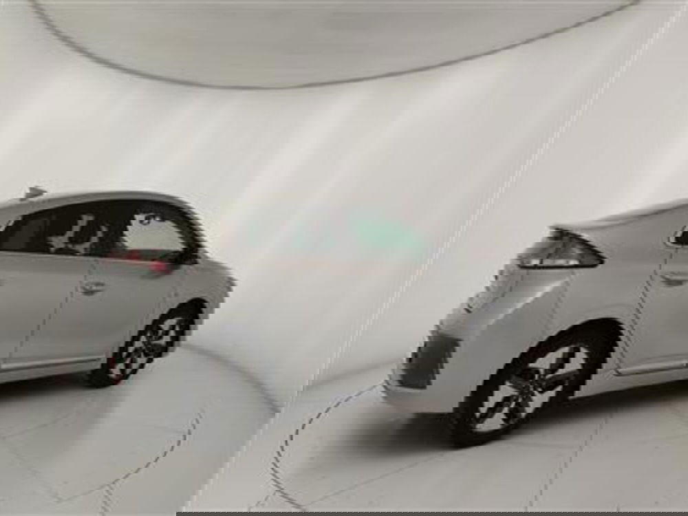 Hyundai Ioniq usata a Bari (8)