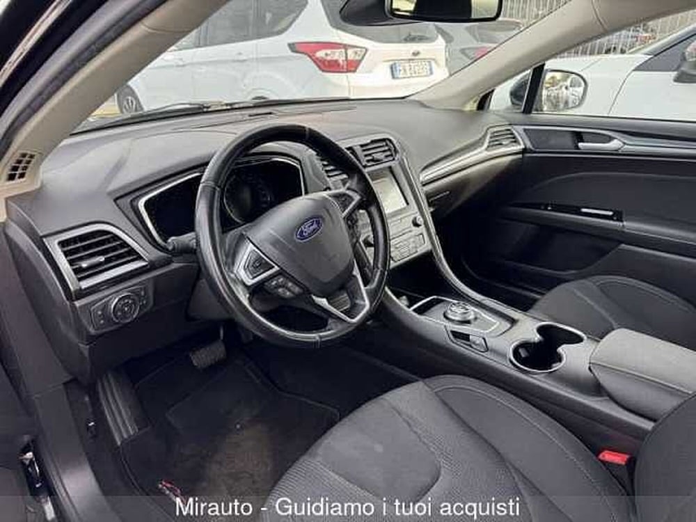 Ford Mondeo Station Wagon usata a Roma (7)