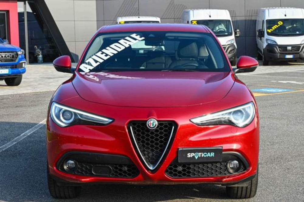 Alfa Romeo Stelvio usata a Torino (2)