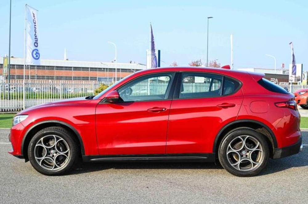 Alfa Romeo Stelvio usata a Torino (8)