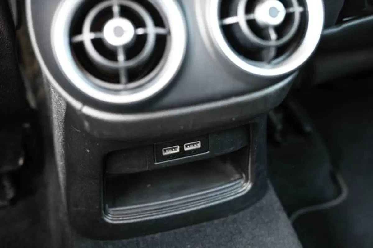 Alfa Romeo Stelvio usata a Torino (17)